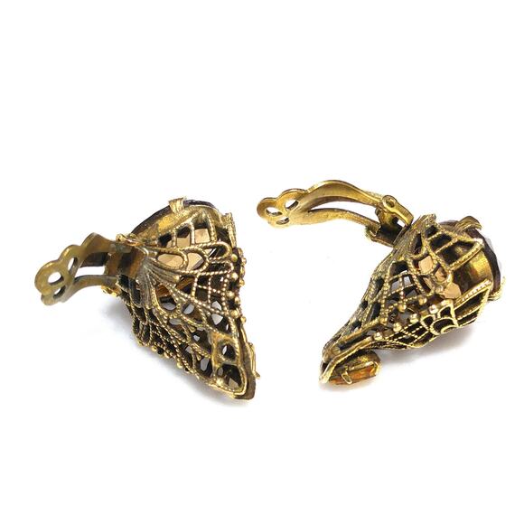 Filigree Topaz Rhinestone Clip Earrings, Large Faceted Glass Bottom, 1960s - Picture 10 of 10